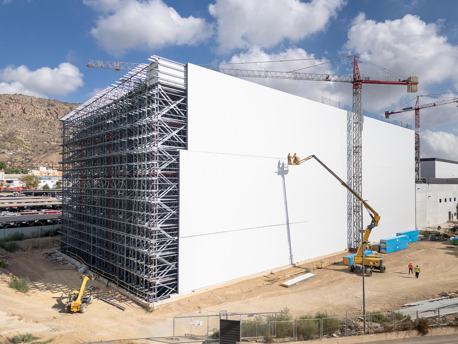 POLYPAL finaliza el nuevo almacén autoportante para ElPozo operado por shuttles mediante transelevadores